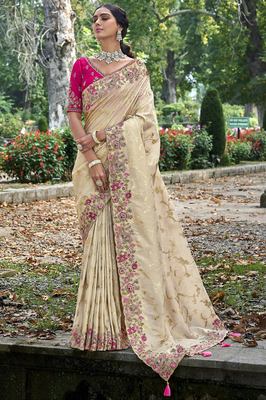 Off White Saree stands for purity and class – ideal for serene and sacred events.