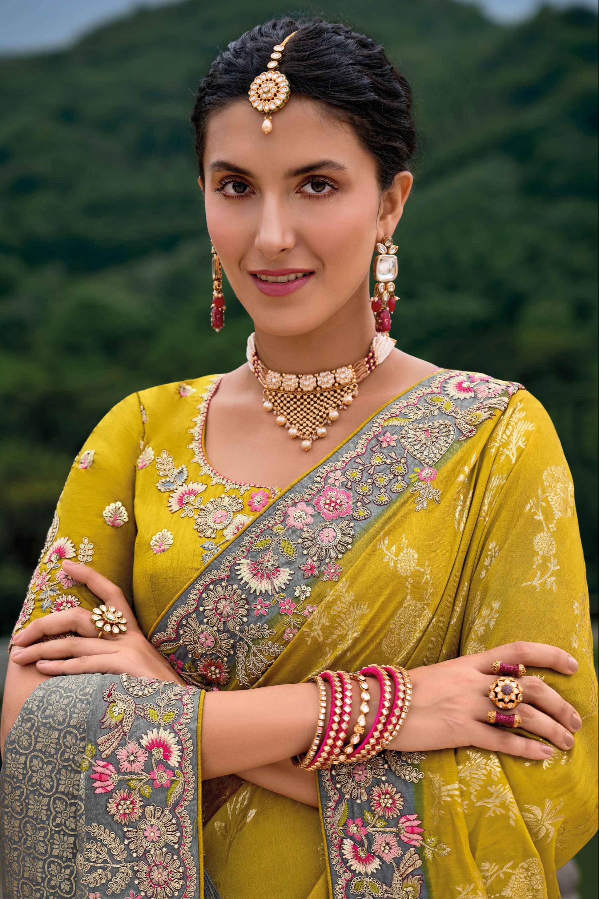 Saree – Stay cool, look festive—naturally.
