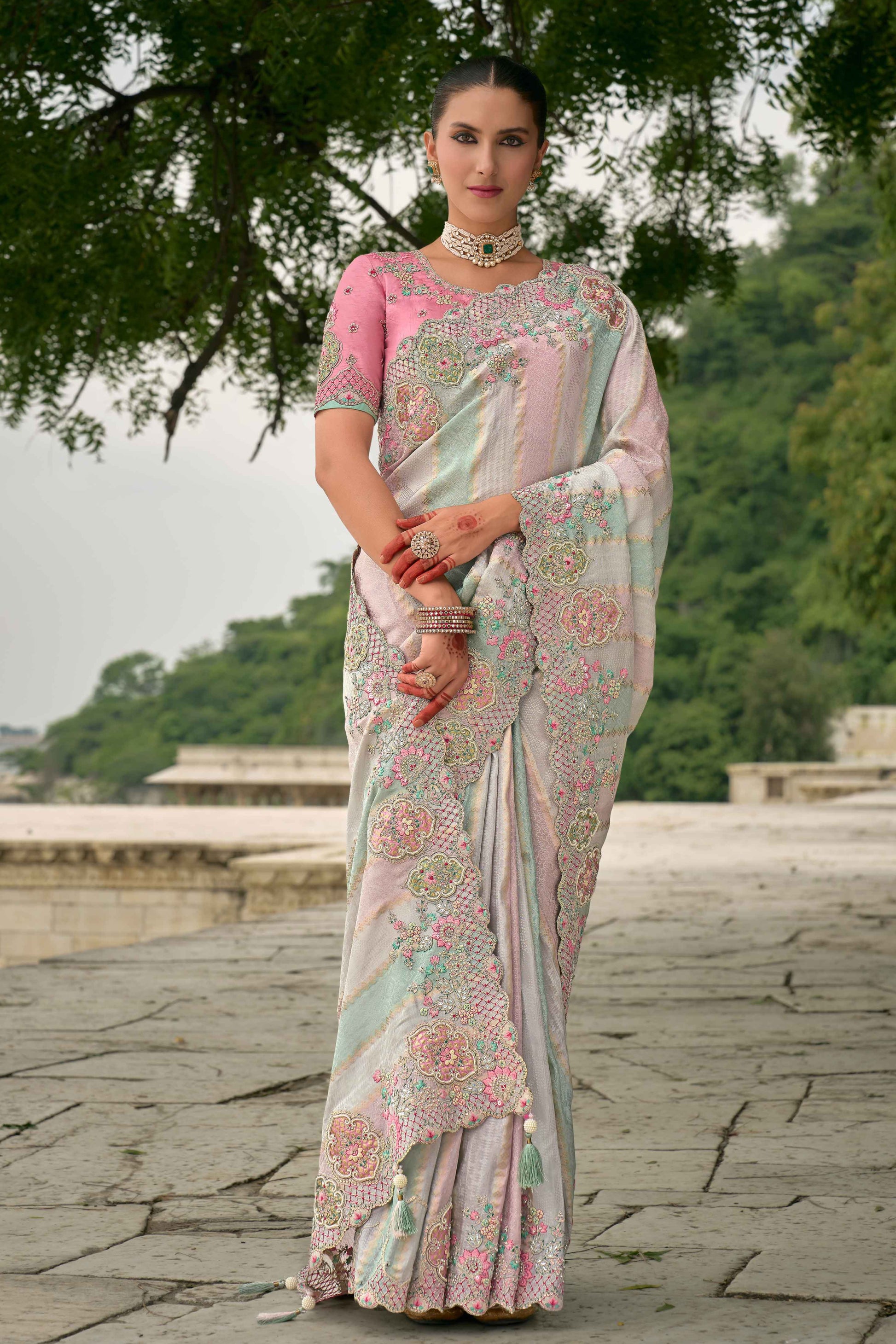 Saree – Graceful, airy styles for every festive moment.
