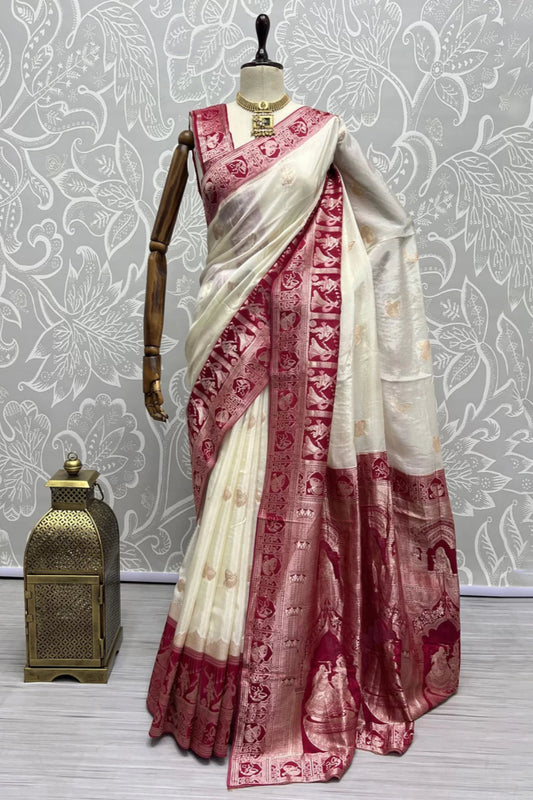 Off White Saree stands for purity and class – ideal for serene and sacred events.