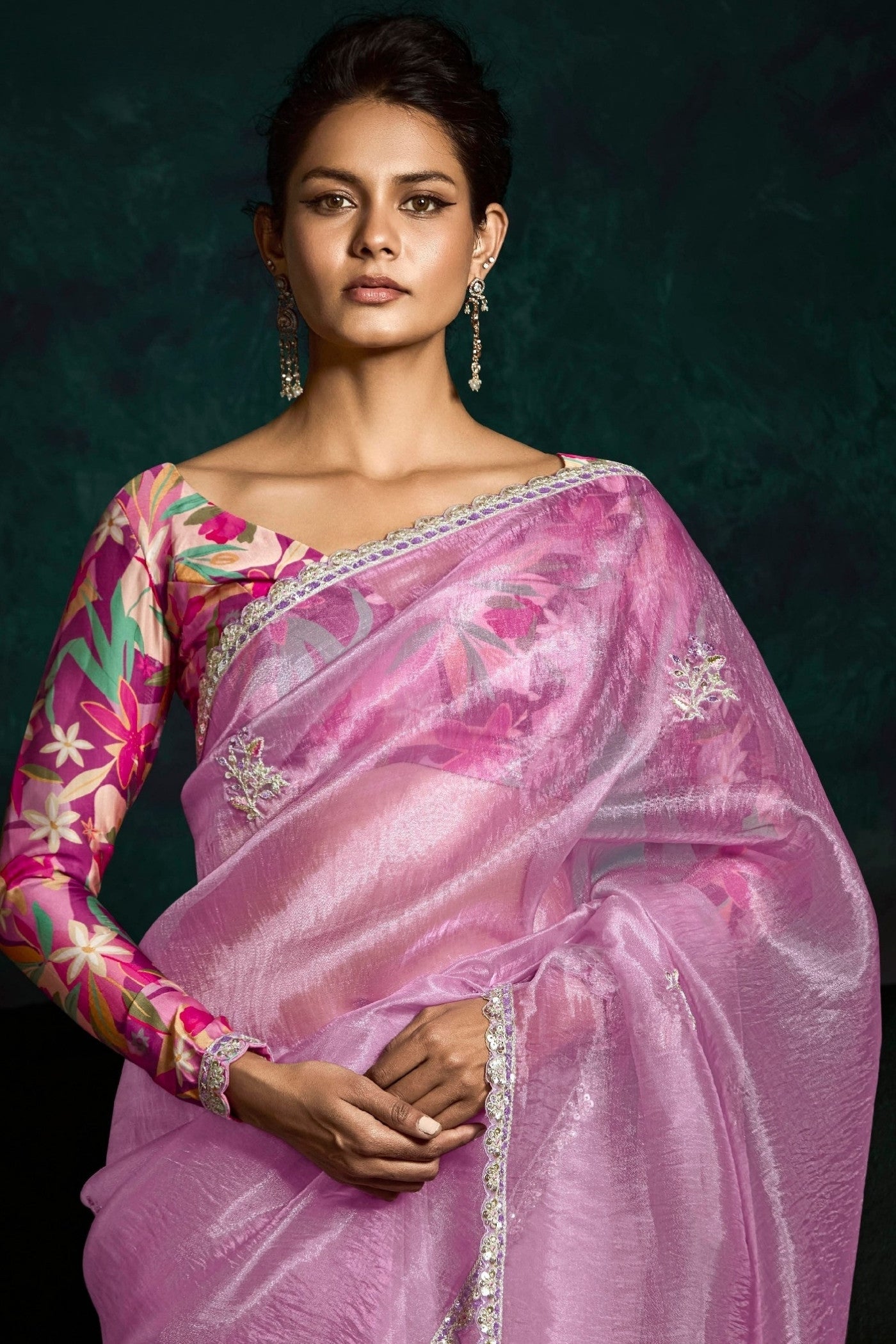 Lavender Saree radiates soft elegance and tranquility – perfect for romantic events, spring celebrations, or relaxing afternoons.
