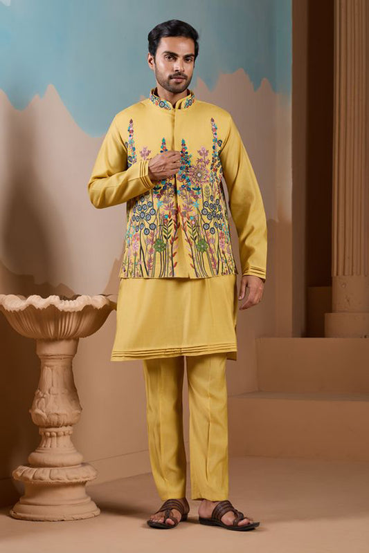Men's Wearing Designer Embroidered Kurta For Occasion 