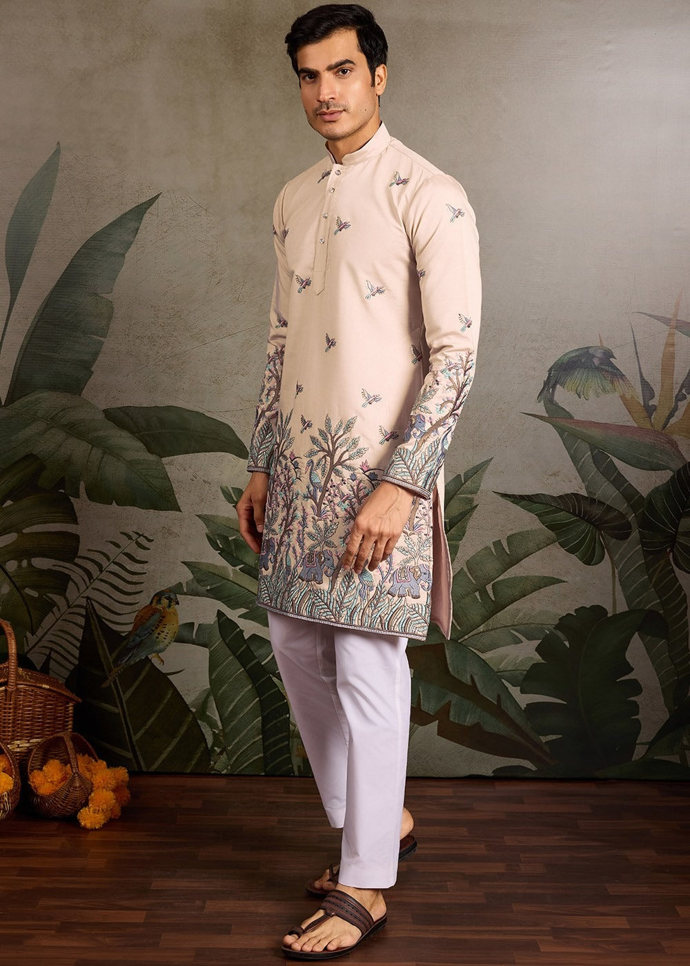 Cotton men's kurta showcasing Indian kurta clothing details