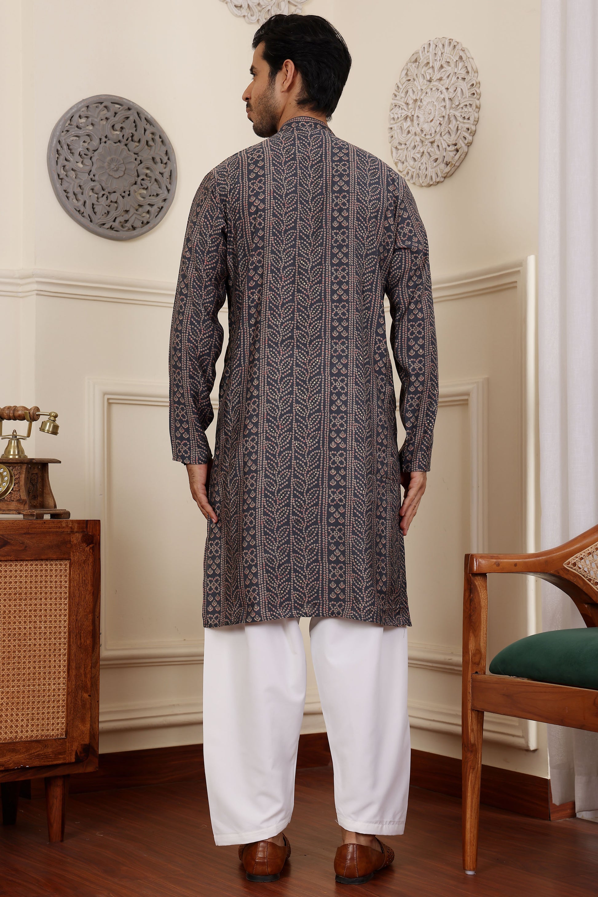 Mens Black Kurta Set Paired With Traditional Pajama
