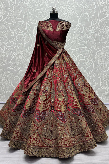peach Lehenga speaks tradition and bold beauty – perfect for weddings, bridal wear, and grand celebrations.