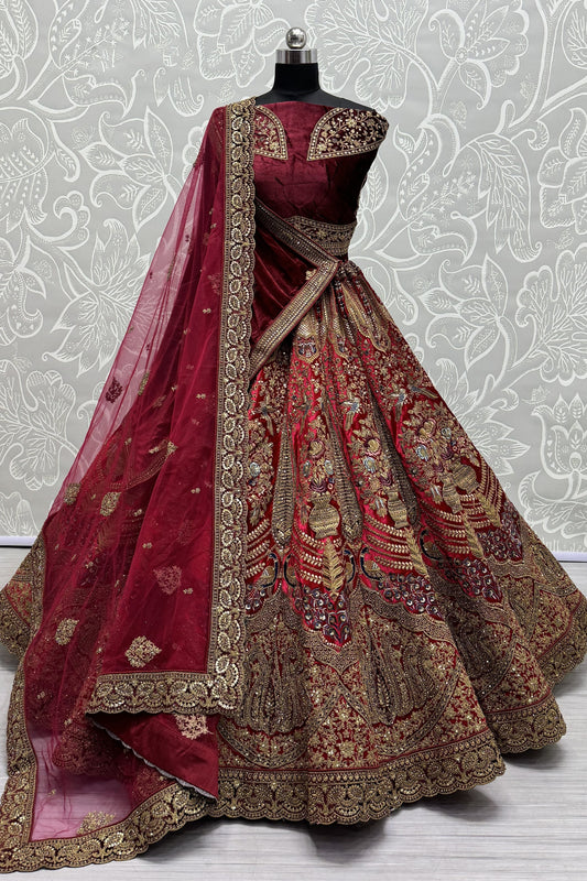 peach Lehenga speaks tradition and bold beauty – perfect for weddings, bridal wear, and grand celebrations.