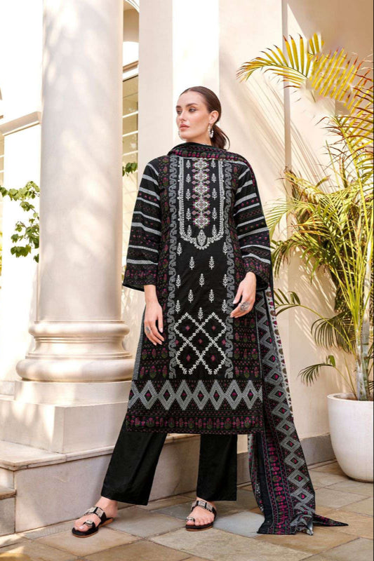 Black Color Pure cotton Wear simple shalwar kamiz in Beautiful Design