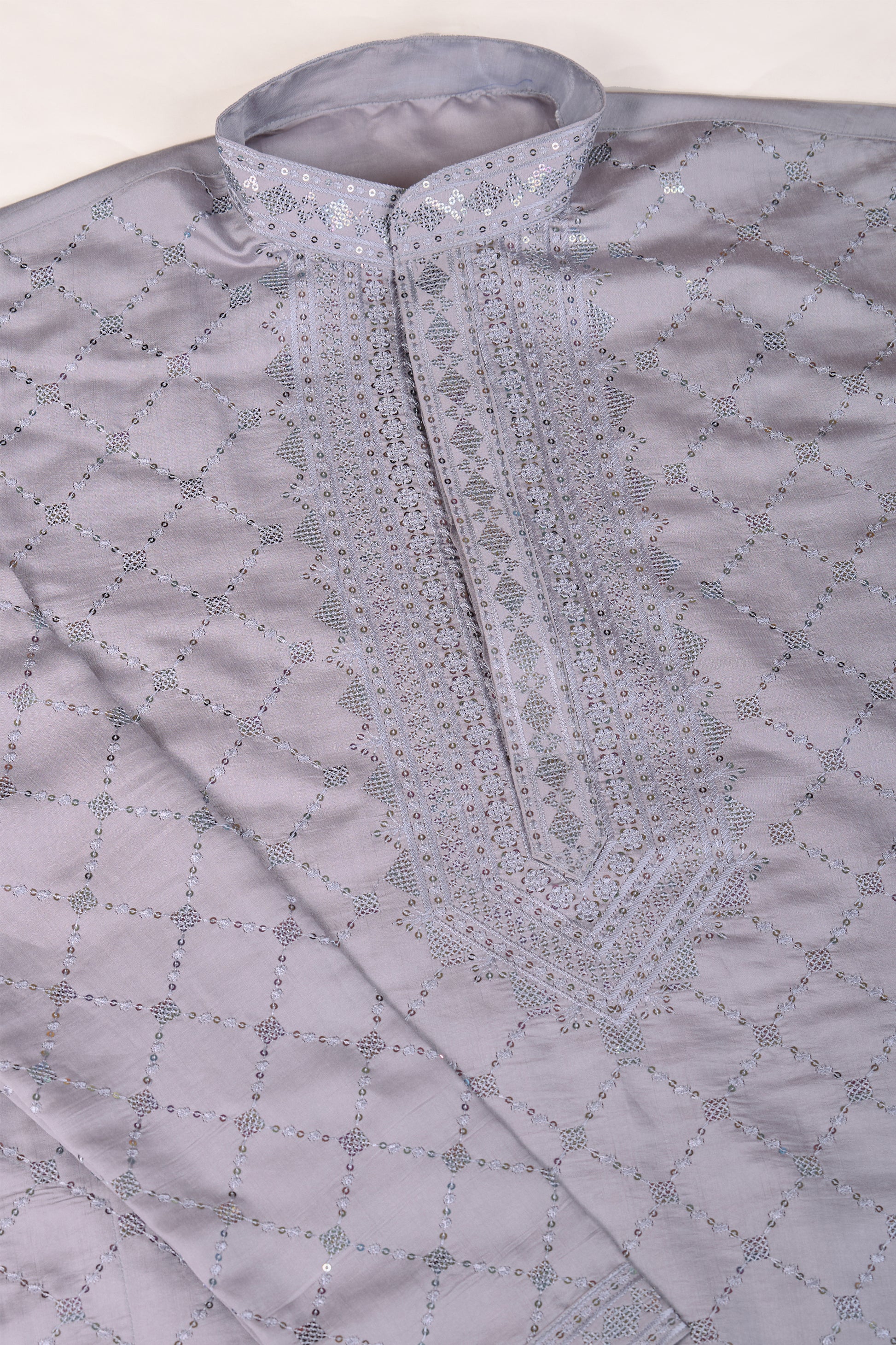 Lavender ethnic kurta pajama for celebrations
